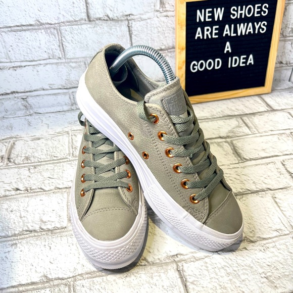 🍀Chuck Taylor All Star Leather Platform Sneaker - Picture 1 of 10
